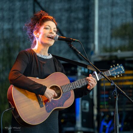 Edwina Hayes