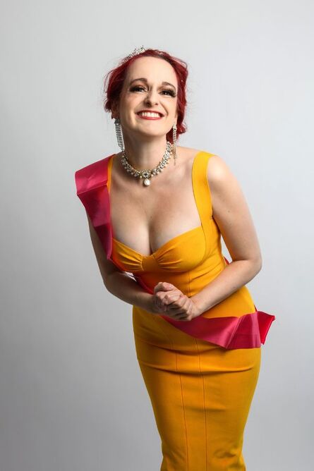  Sooz Kempner: Imposter