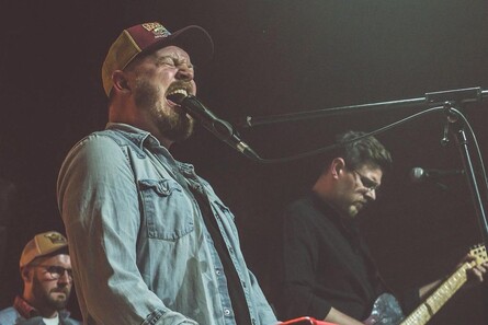 Eddy Smith & the 507 trio